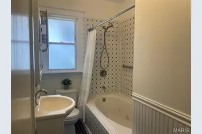 7529 Weaver Avenue, Saint Louis, MO 63143 - Photo 6