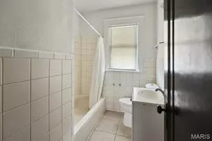 6420 Glenmore Ave, Uplands Park, MO 63121 - Photo 14