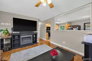 1563 Ville Rosa Ln, Hazelwood, MO 63042 - Photo 8