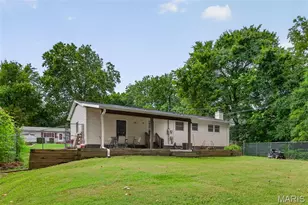 1563 Ville Rosa Ln, Hazelwood, MO 63042 - Photo 38