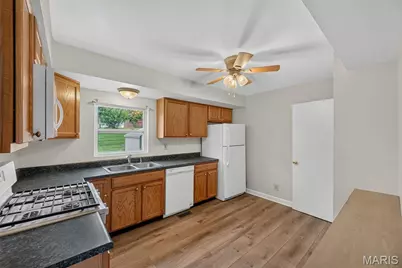 45 Barton Place, Saint Charles, MO 63301 - Photo 12