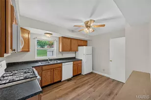 45 Barton Pl, Saint Charles, MO 63301 - Photo 12