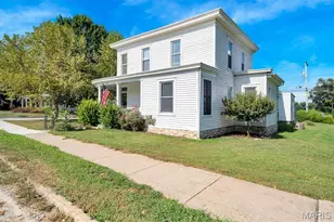 404 S 2nd St, Ellisville, MO 63336 - Photo 1