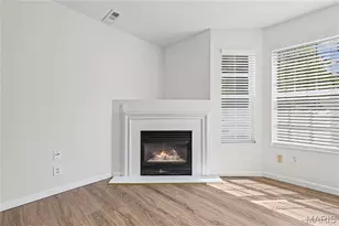 1209 Woodland Point Dr, Saint Louis, MO 63146 - Photo 8