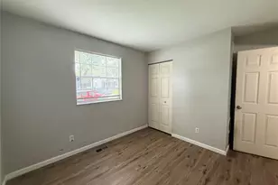 10414 Royal Dr, Saint Louis, MO 63136 - Photo 12