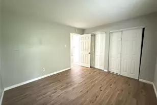 10414 Royal Dr, Saint Louis, MO 63136 - Photo 16
