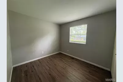 10414 Royal Drive, Saint Louis, MO 63136 - Photo 10