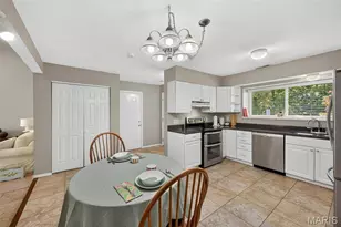 1 Rue De Paix, Lake Saint Louis, MO 63367 - Photo 4