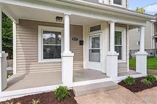 2107 Alameda Ave, Maplewood, MO 63143 - Photo 2