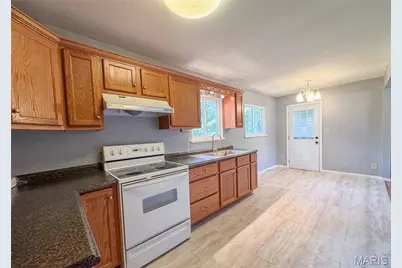 450 Hillcrest Drive, Bourbon, MO 65441 - Photo 6