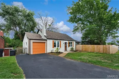 9607 Reavis Road, Affton, MO 63123 - Photo 2