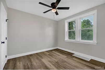 9607 Reavis Road, Affton, MO 63123 - Photo 10