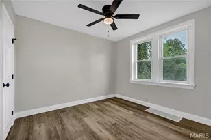 9607 Reavis Rd, Affton, MO 63123 - Photo 10