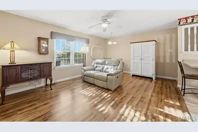 9417 Green Park Gardens Drive #B, Saint Louis, MO 63123 - Photo 6