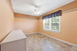 9417 Green Park Gardens Dr, Saint Louis, MO 63123 - Photo 16