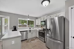2713 Sundowner Dr, Saint Charles, MO 63303 - Photo 8