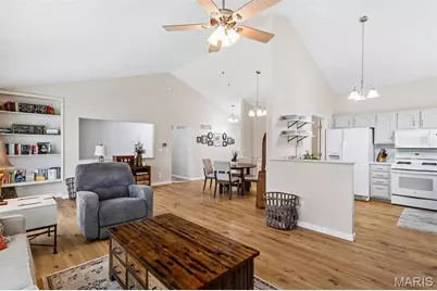 15 Dorchester Court, Saint Peters, MO 63376 - Photo 14