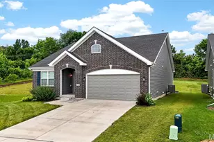 112 Creek Haven Court, Lake Saint Louis, MO 63367 - Photo 2