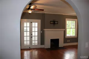 425 S Clark Ave, Ferguson, MO 63135 - Photo 14