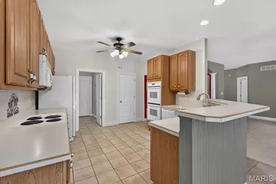 2418 Golden Bear Way #711A, Wentzville, MO 63385 - Photo 38