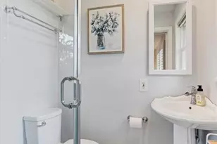 4 Montauk Dr, Saint Louis, MO 63146 - Photo 18