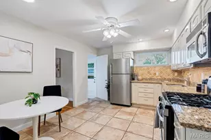 4 Montauk Dr, Saint Louis, MO 63146 - Photo 8