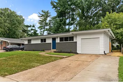 200 Francisca Drive, Florissant, MO 63031 - Photo 2