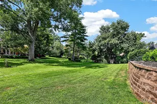 12562 Falling Leaves Ct, Creve Coeur, MO 63141 - Photo 24