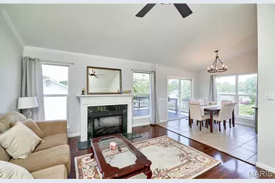 10201 Carlton Place Court, Affton, MO 63123 - Photo 6