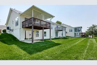 10201 Carlton Place Court, Affton, MO 63123 - Photo 32