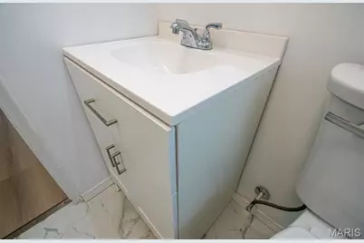 1036 Groby Road, University City, MO 63130 - Photo 38