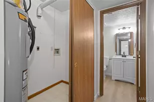 4233 Heritage Woods Dr, Saint Louis, MO 63129 - Photo 22