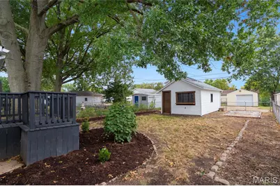 7058 Sutherland Avenue, Saint Louis, MO 63109 - Photo 36