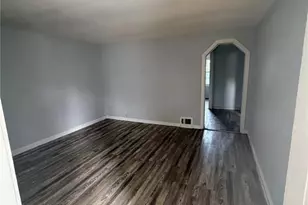 326 Midridge Dr, Saint Louis, MO 63137 - Photo 6