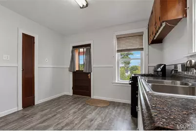 613 Waller Avenue, Lemay, MO 63125 - Photo 10