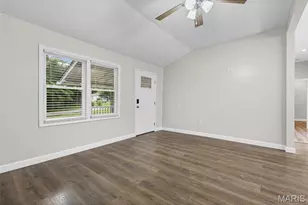 9632 Meadow Dr, Hillsboro, MO 63050 - Photo 8
