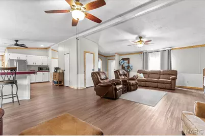 160 Wisteria Lane, Troy, MO 63379 - Photo 8