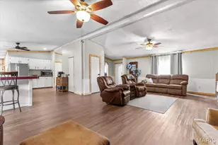 160 Wisteria Ln, Troy, MO 63379 - Photo 8