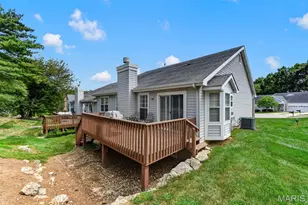 2417 S Lakeridge Ct, Lake Saint Louis, MO 63367 - Photo 6