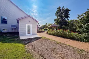 1865 Yellow Rock Rd, De Soto, MO 63020 - Photo 14