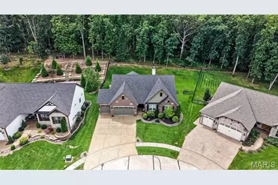 524 Stonewolf Creek Drive, Wentzville, MO 63385 - Photo 2