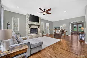 524 Stonewolf Creek Dr, Wentzville, MO 63385 - Photo 4