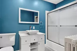 7614 Delmar Blvd, University City, MO 63130 - Photo 16