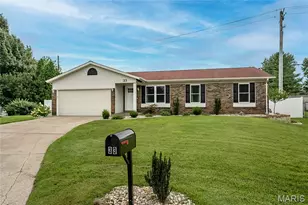 33 W Garden Walk Dr, Saint Peters, MO 63376 - Photo 2