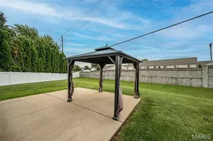 33 W Garden Walk Dr, Saint Peters, MO 63376 - Photo 34