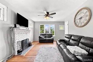 8748 Pine Ave, Saint Louis, MO 63144 - Photo 6