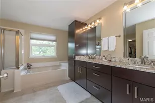 204 Hillsboro Ct, O'Fallon, MO 63368 - Photo 24