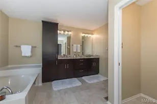 204 Hillsboro Ct, O'Fallon, MO 63368 - Photo 26