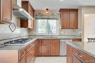 2508 Peppermill Lake Ct, Chesterfield, MO 63005 - Photo 6