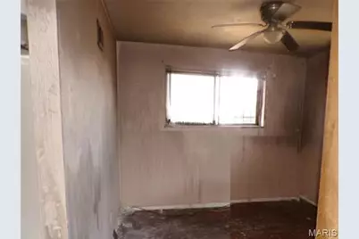 4441 Margaretta Avenue, Saint Louis, MO 63115 - Photo 6